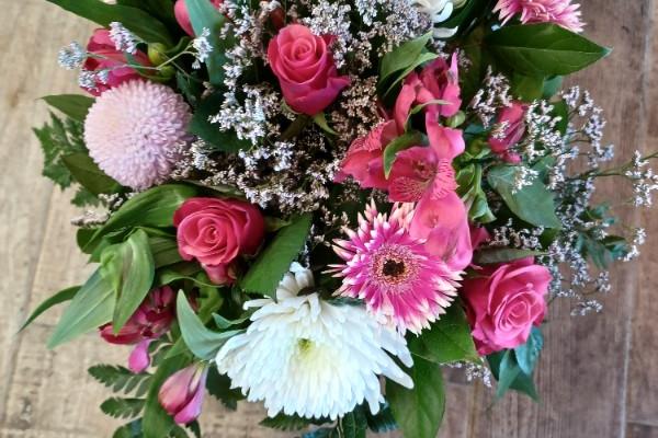 Bouquet vase fleurs coupées chez votre fleuriste de Giberville 