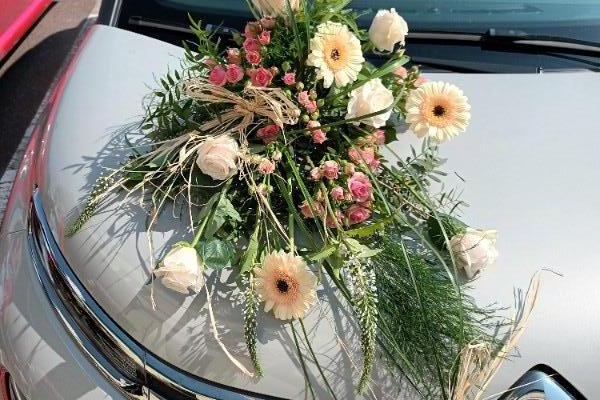 Ventouse voiture pour un mariage chez votre fleuriste de Giberville 