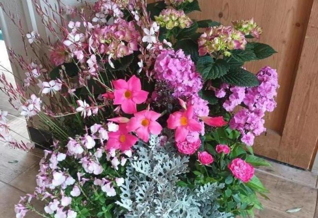 COMPOSITION FLORALE DEUIL CHEZ VOTRE FLEURISTE DE GIBERVILLE
