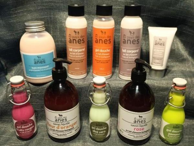 Savon et gel douche au lait d'ânesse chez votre fleuriste de Giberville